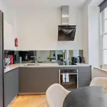 Lovely 1 Bedroom Flat In The Heart Of London